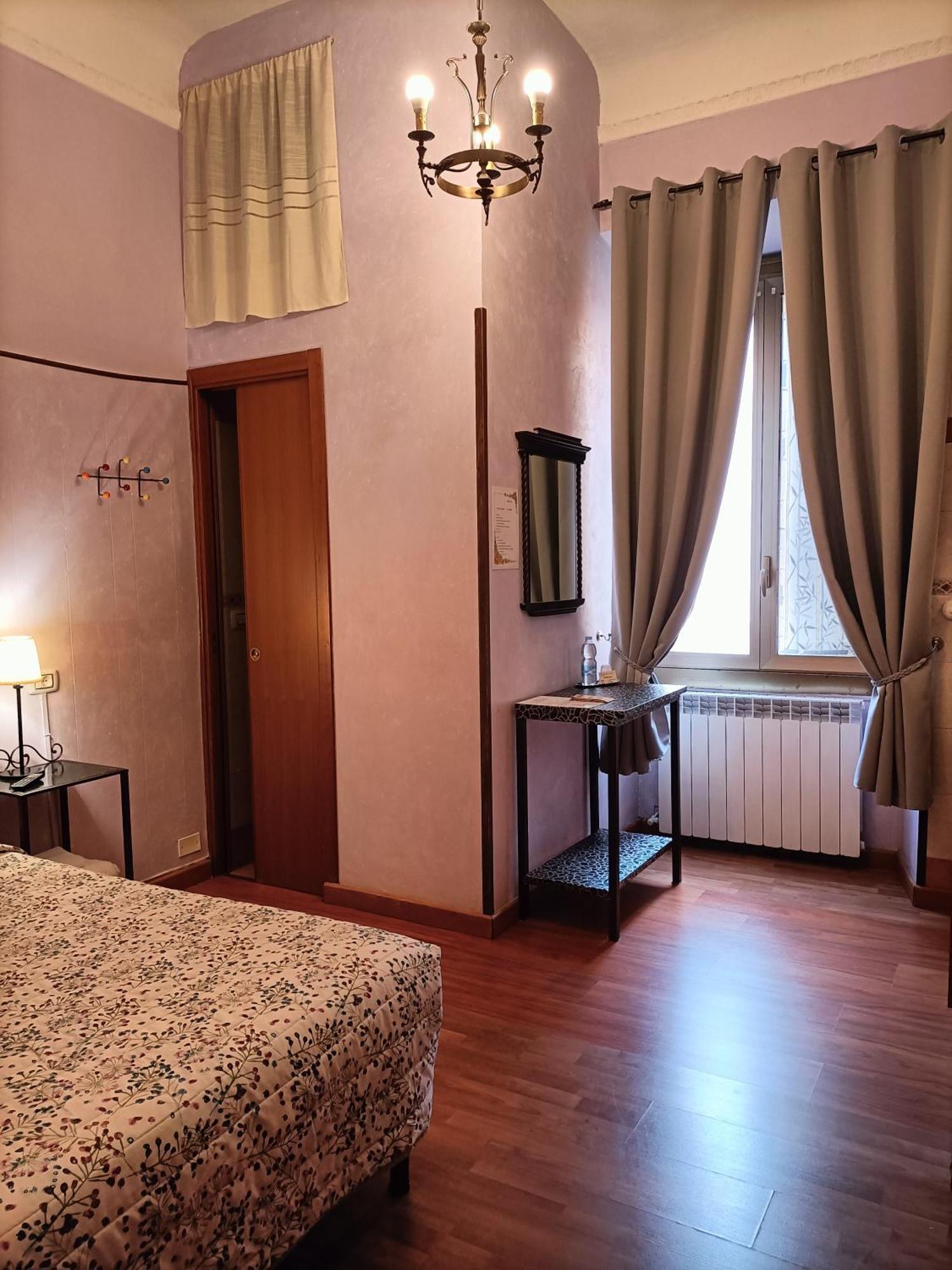 Rossi Hotel Rome Bagian luar foto